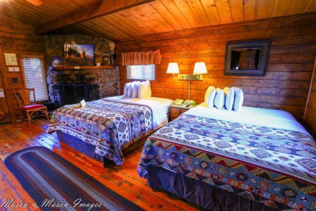 باغوسا سبرينغز High Country Lodge And Cabins المظهر الخارجي الصورة